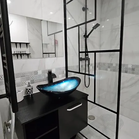 Chambre City - Colocation - Metro 8 - Rer 5 Min *